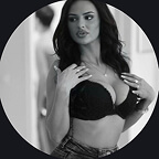 Julia Bacha Borntobefuck